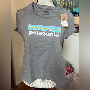 Girls’ pastel p-6 logo cotton/poly t-shirt